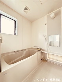 ●岐阜市日野南7丁目　中古一戸建て