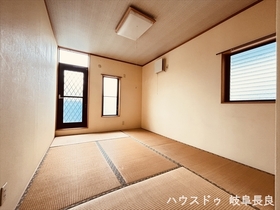 ●岐阜市日野南7丁目　中古一戸建て