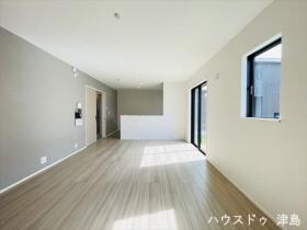 リナージュ愛西市大井町浦田面　全7棟　１号棟　新築一戸建て