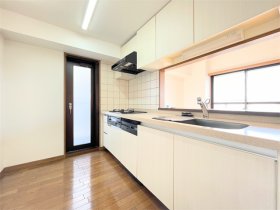 シンフォニアみなみが丘イーストコート　B棟