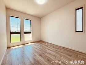 □岐阜市六条江東II　全3棟　B棟　未入居一戸建て