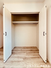 □岐阜市六条江東II　全3棟　B棟　未入居一戸建て