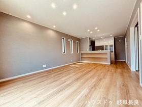 □岐阜市六条江東II　全3棟　C棟　未入居一戸建て