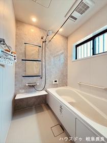 □岐阜市六条江東II　全3棟　C棟　未入居一戸建て