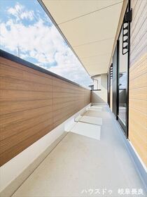 岐阜市六条大溝2丁目　全2棟　3号棟　新築一戸建て