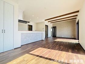 岐阜市六条大溝2丁目　全2棟　3号棟　新築一戸建て