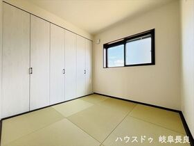 岐阜市六条大溝2丁目　全2棟　3号棟　新築一戸建て