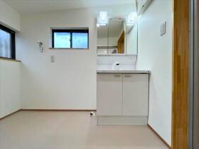 四日市市楠町北五味塚　中古一戸建て