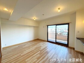 宝マンション東志賀