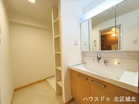 宝マンション東志賀