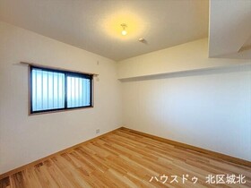 宝マンション東志賀