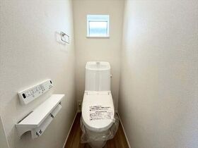 リナージュ四日市八千代台2丁目　第1期　全2棟　2号棟　新築一戸建て