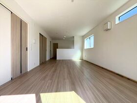 リナージュ四日市八千代台2丁目　第1期　全2棟　2号棟　新築一戸建て