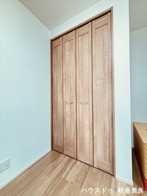 ●岐阜市春近古市場南　中古一戸建て