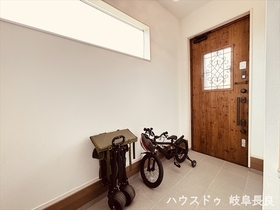 ●岐阜市春近古市場南　中古一戸建て