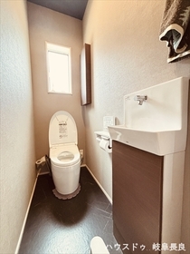 ●岐阜市春近古市場南　中古一戸建て