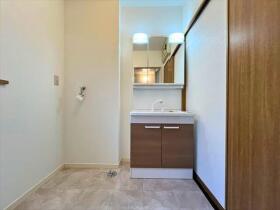 四日市市桜新町1丁目　中古一戸建て