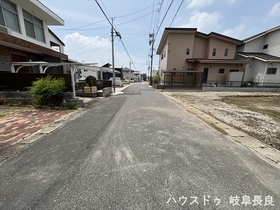 □Livele Garden S岐阜市薬師町　全3棟　2号棟　新築一戸建て