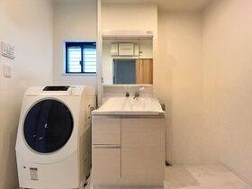 ●桑名市大字額田　中古一戸建て