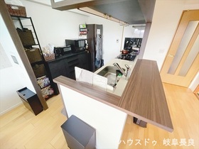 ●ロイヤル津島V