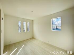 ブルーミングガーデン弥富市五明町築留　全2棟　1号棟　新築一戸建て