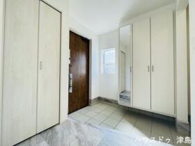 ブルーミングガーデン弥富市五明町築留　全2棟　1号棟　新築一戸建て