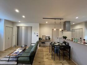 三重郡菰野町大字菰野　全3棟　B棟　新築一戸建て