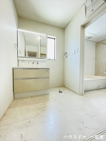 一宮市馬見塚字郷前　全3棟　2号棟　新築一戸建て