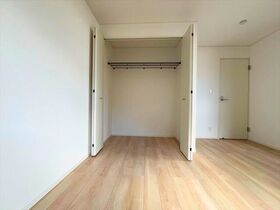 クレイドルガーデン菰野町竹成第4　全3棟　2号棟　新築一戸建て