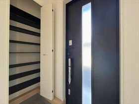 クレイドルガーデン菰野町竹成第4　全3棟　2号棟　新築一戸建て