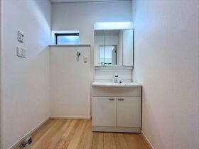 クレイドルガーデン菰野町竹成第4　全3棟　3号棟　新築一戸建て