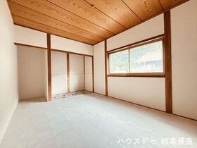 ●岐阜市大字長良雄総字大海淵　中古一戸建て