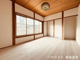 ●岐阜市大字長良雄総字大海淵　中古一戸建て