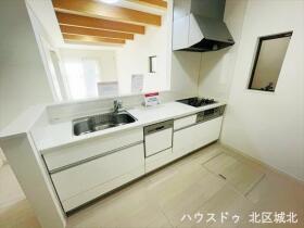 名古屋市北区池花町　中古一戸建て