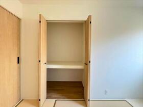 リナージュ四日市三重6丁目　第1期　全2棟　2号棟　新築一戸建て