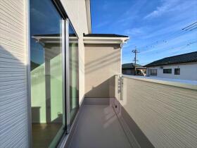 リナージュ四日市三重6丁目　第1期　全2棟　2号棟　新築一戸建て