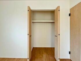 リナージュ四日市三重6丁目　第1期　全2棟　2号棟　新築一戸建て