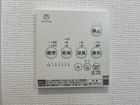 リナージュ四日市三重6丁目　第1期　全2棟　2号棟　新築一戸建て