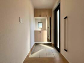 リナージュ四日市三重6丁目　第1期　全2棟　2号棟　新築一戸建て