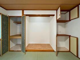 三重郡菰野町大羽根園呉竹町　中古一戸建て