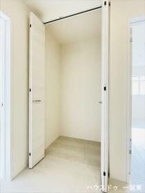 一宮市赤見小学校西　全3棟　2号棟　新築一戸建て