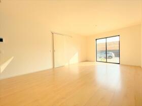 Terrechez下之一色町5期　全2棟　2号棟　新築一戸建て