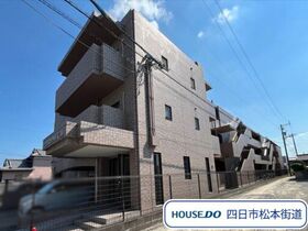 ピセスロイヤル富田