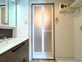 ピセスロイヤル富田