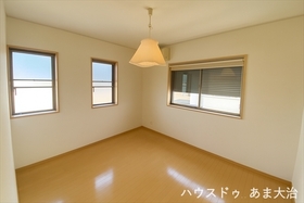 ●あま市森8丁目　店舗兼中古一戸建て