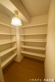 ●あま市森8丁目　店舗兼中古一戸建て