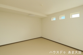 ●あま市森8丁目　店舗兼中古一戸建て