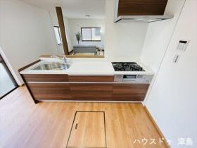 愛西市稲葉町米野　中古一戸建て