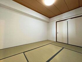 丸美ロイヤル城西