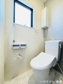 LiveleGardens愛西市諸桑町郷城　全3棟　2号棟　新築一戸建て